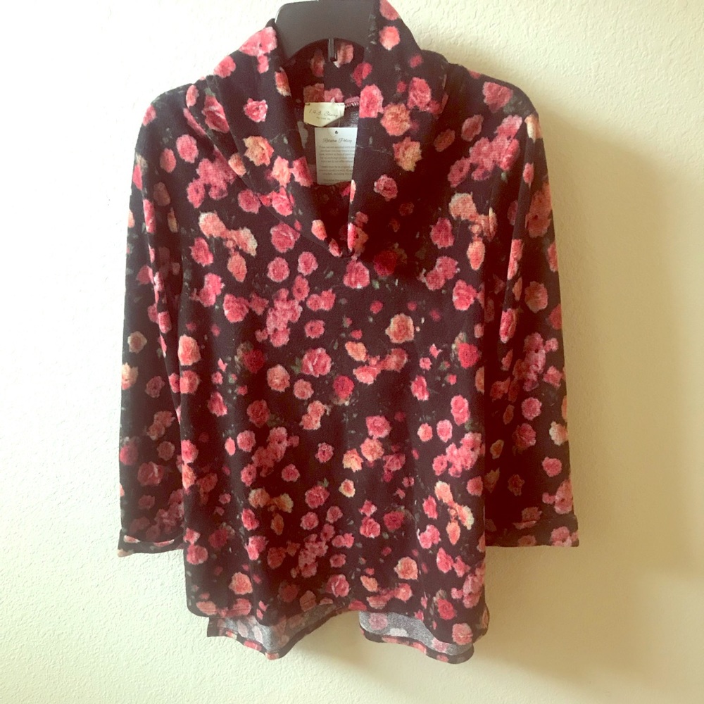 NWT 1.4.3. Story Blk  Floral Loose Turtleneck L